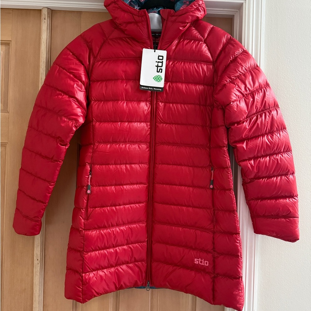 Stio Red Puffer Coat with Hood and Quilted Design